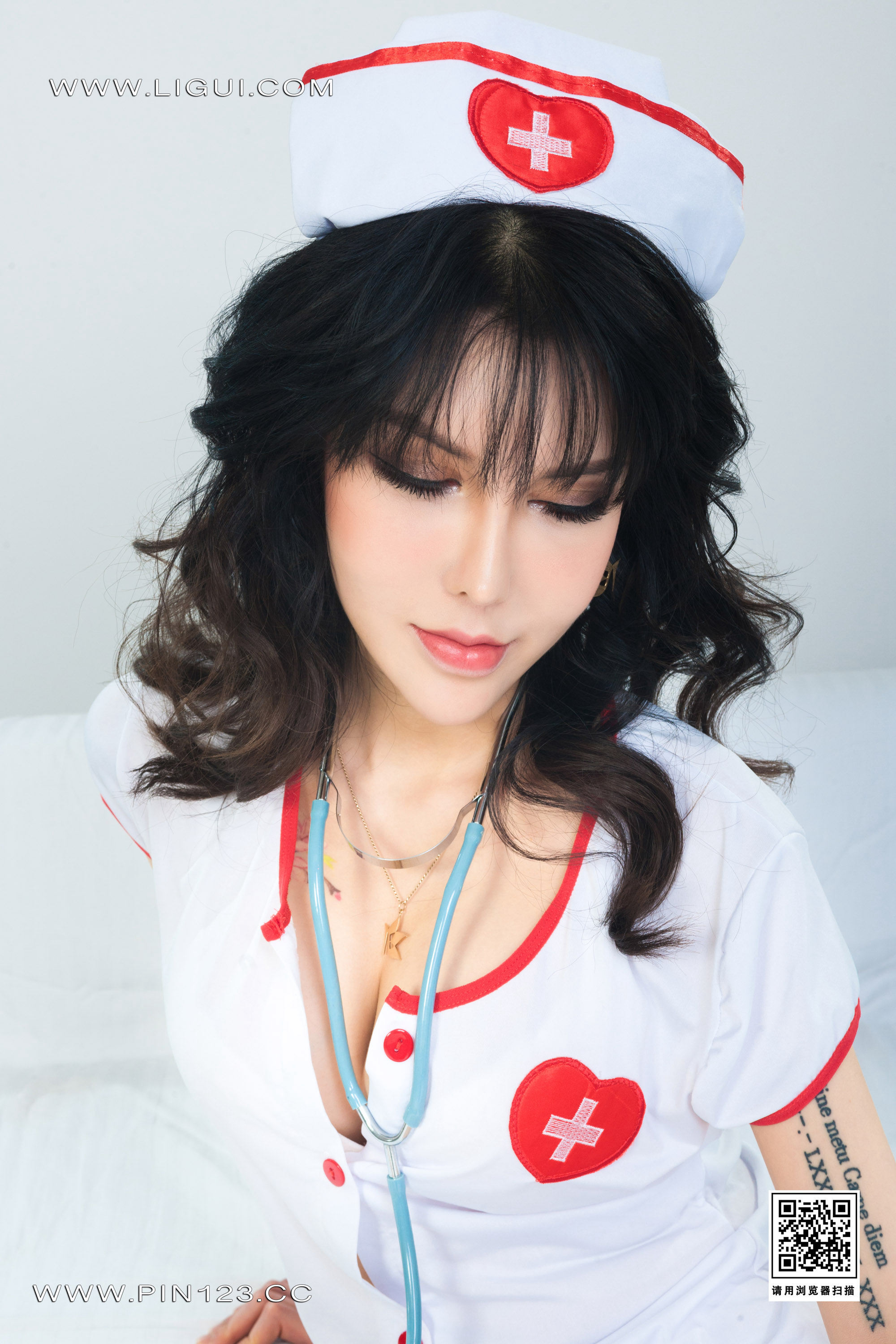 Ligui丽柜  2023.04.17 《白丝天使》 猫猫